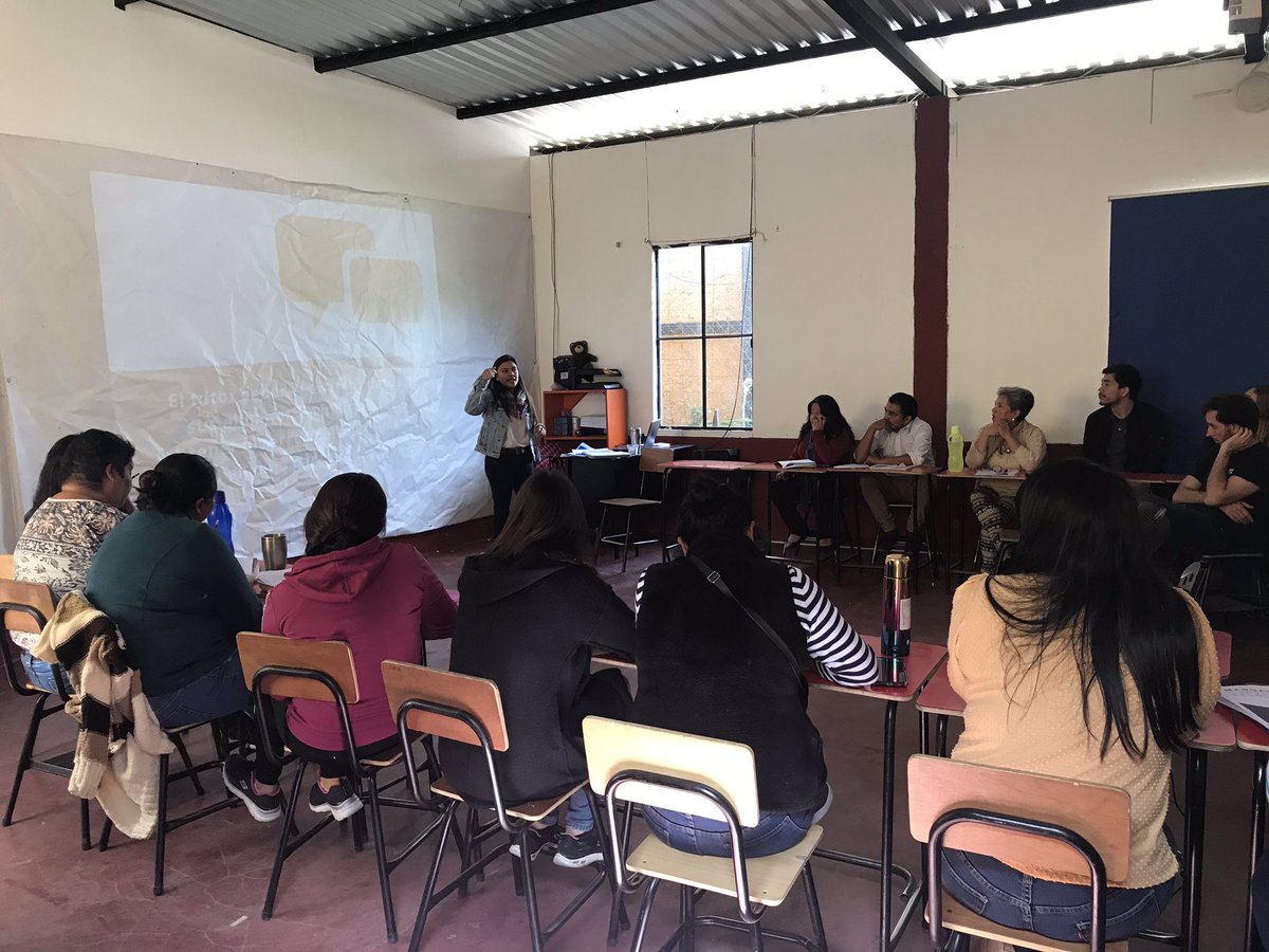 ccbantigua's tweet photo. Empapándonos del Proyecto de Gestión 2020: el trabajo en equipo será nuestra principal fortaleza. @YossOrozco @alejomora_gt @monica_19garcia @doup16 @Mercede18714197 @BrendaT72652203 @ligia1975 @chejoluis76 @MissLil17407362 @MissYbiology https://t.co/aSzQlOC9fM
