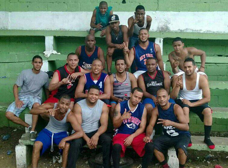 ambiorix_p_20's tweet photo. No son todos los que estan, ni estan todos los que son... 
7 años casi 8 a favor de este proyecto "CONSISTENCIA" #RedDeJovenesConGustavo https://t.co/G9yLQCZJ75