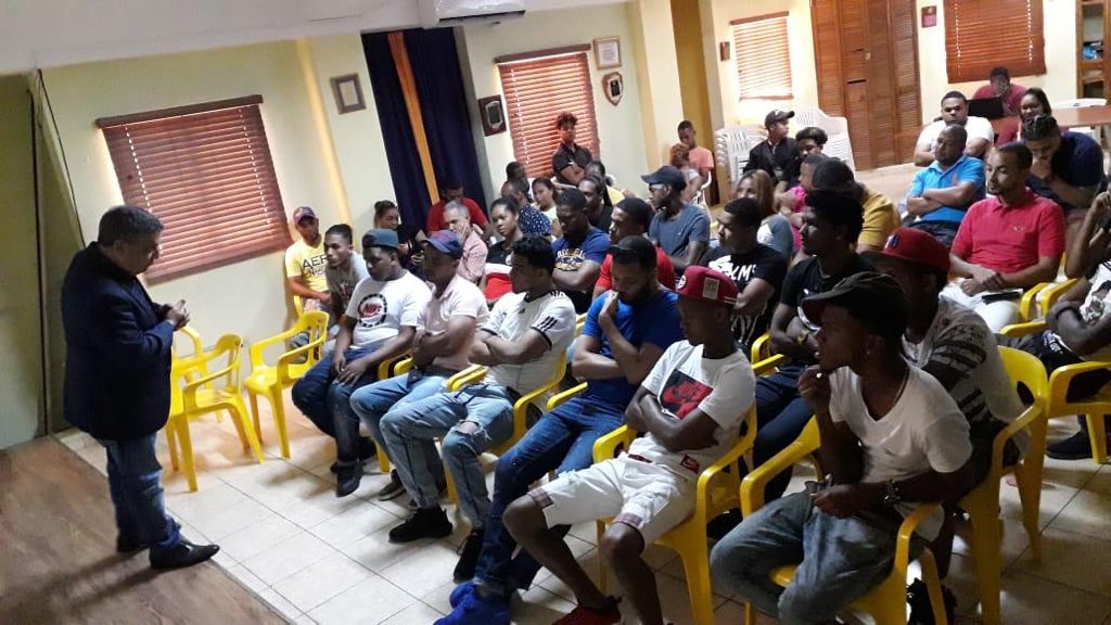 luisramirez231's tweet photo. #RedDeJovenesConGustavo equipo número uno de la Circ3 💪 @donfelixSPM @NTelemicro5 https://t.co/OkNVNi21JD