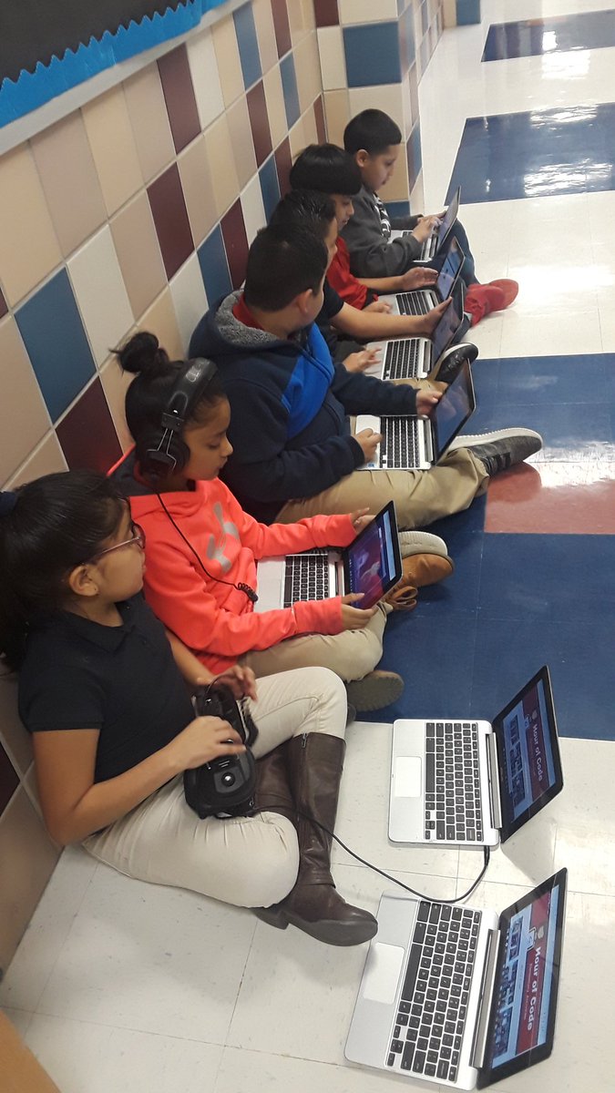 heymslibrary's tweet photo. Coding Hour fun!!! #cubscode #hourofcode .@librareprincess .@CentralCFB .@porterkarin https://t.co/5pxvuE21S0