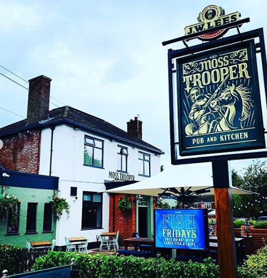 JWLeesCareers's tweet photo. We are looking for a professional and dedicated Head Chef to lead the kitchen team at @Themosstrooper1, Timperley.
For more information &amp; details on how to apply please visit our careers page: https://t.co/lf1g0wyCnP
#jwlees #jwleesbrewery #jwleescareers #headchef #newyearnewjob https://t.co/KRlirnvDDx