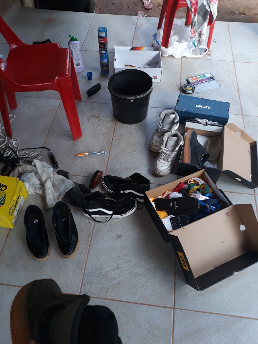 Doctor Sneaker tweet media