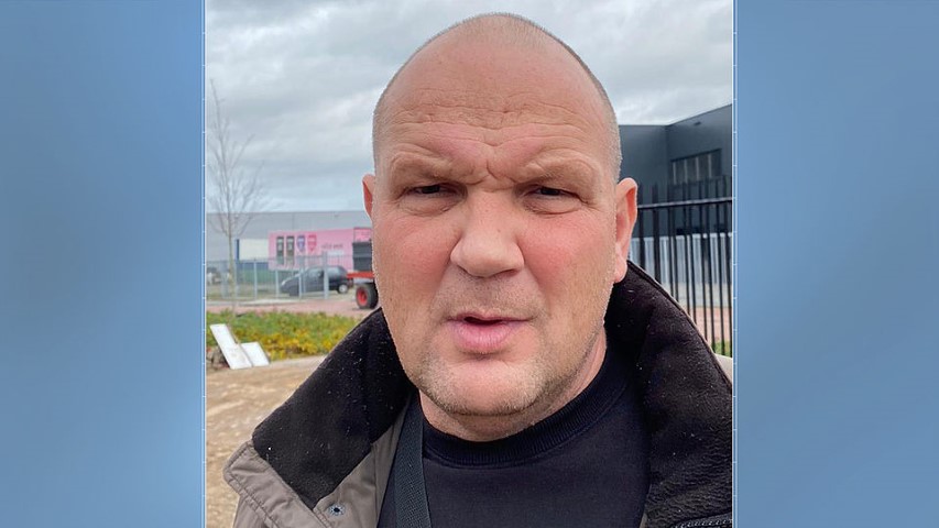 Doodgeschoten Henk Wolters uit Zwolle werd al lopend beschoten na een bezoek aan feest .