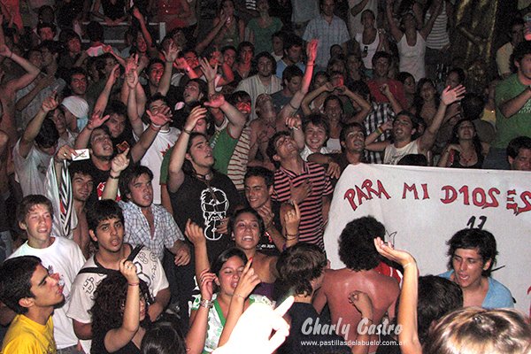 charly_castro20's tweet photo. Ayer se me pasó este posteo.
#efemeridesLPDA
6 de enero de 2008
@DelAbuelo en Villa Carlos Paz.
La movida fue en la disco Khalama. https://t.co/HghnMo1RLN