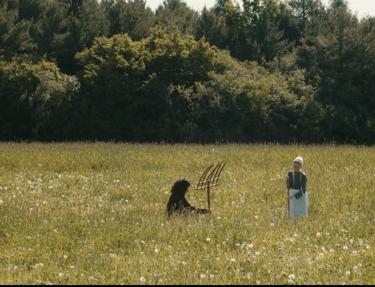itsacutelook4us's tweet photo. Season 6 starts tonight!!! This iconic moment from @schittscreek is the perfect post for today. 🌹🌹#FindingDavid I just happen to be at this point in my posts. The Roses found David at an Amish home &amp; they can’t get rid of him quick enough!! What’s your fav part of this scene?? https://t.co/RtEjdwCHV2