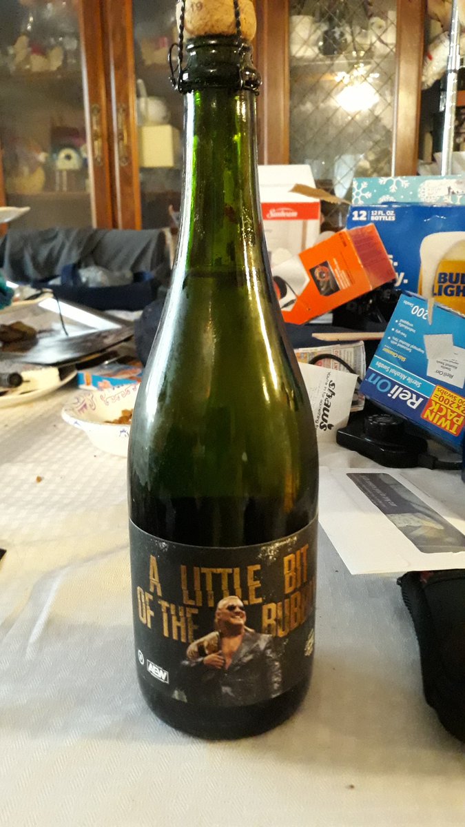 ezzymdp's tweet photo. @IAmJericho I just got #alittlebitofthebubbly as a late Christmas gift from my wife. #thankyoujericho @TwistedTreatz https://t.co/J0zKetusCi