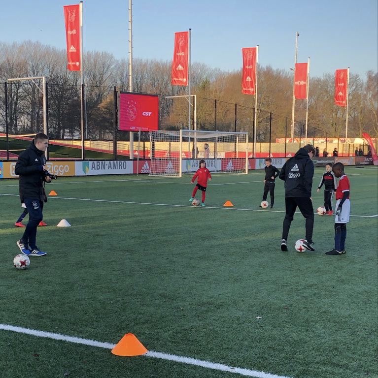 FootieFootsteps's tweet photo. 🔴⚫️🌟One of our own🌟⚫️🔴

Christmas 2019 was extra special on the pitch for one of our young football/futsal players...
An incredible experience training in Holland with @AFCAjax at their training facility! https://t.co/Jx6bvfP6UF