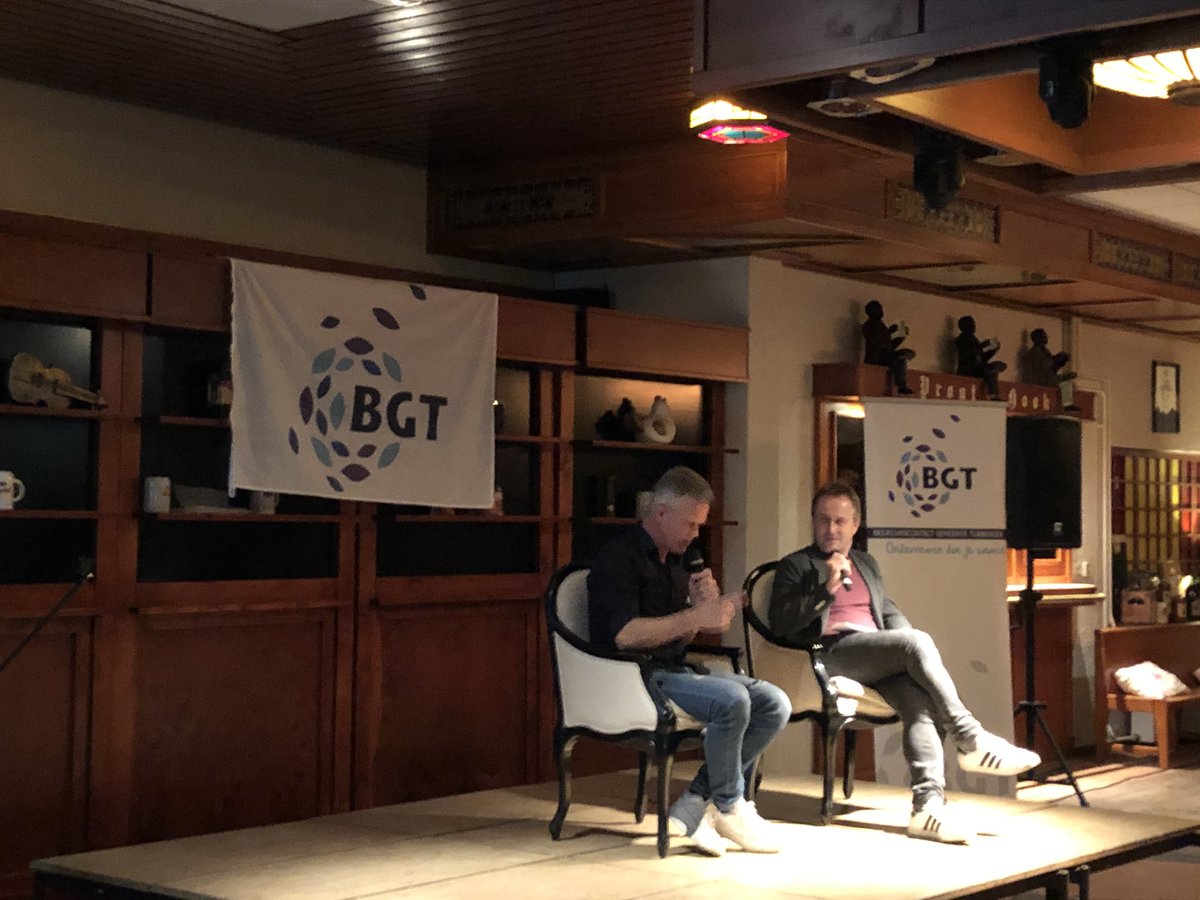 BGTTubbergen's tweet photo. Geweldige opkomst en een pracht avond met Helligen Hendrik en Erik Hulzebosch als sprekers #trots https://t.co/5Hiak9cvxg