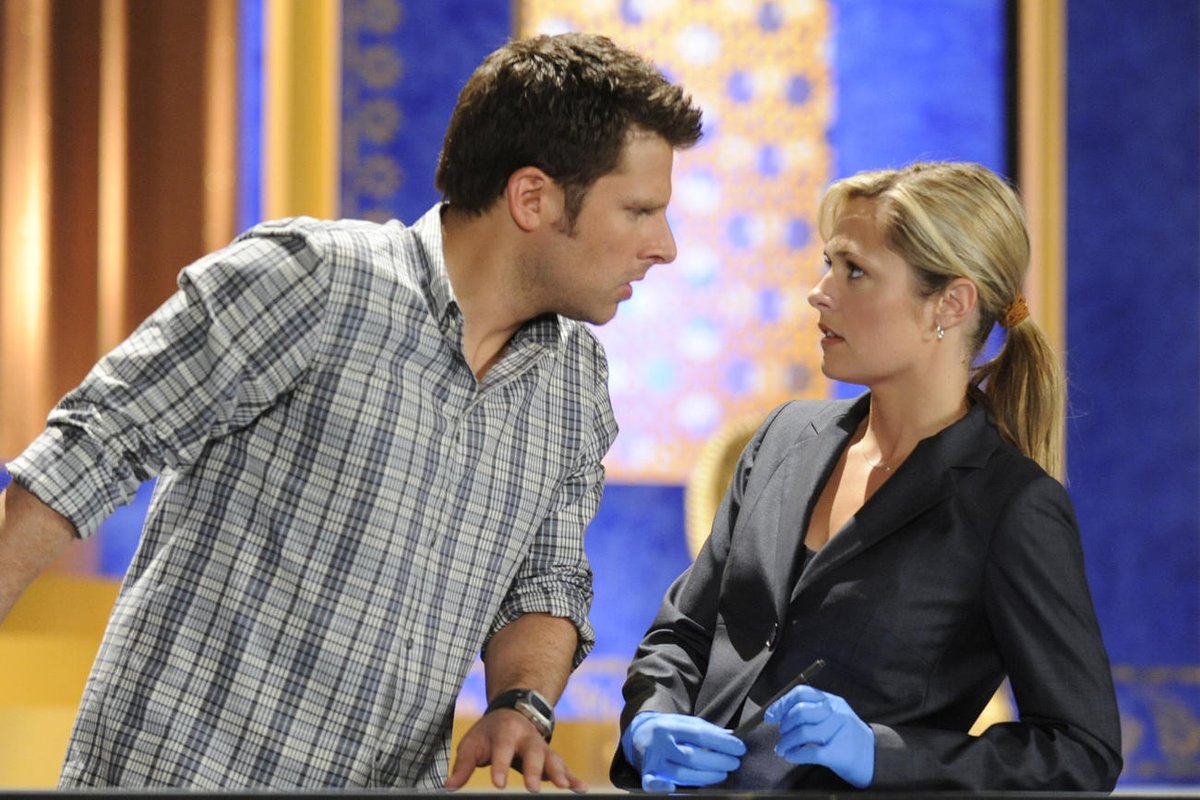 @maggielawson previews Shawn and Juliet's married life in #PsychTheMov...