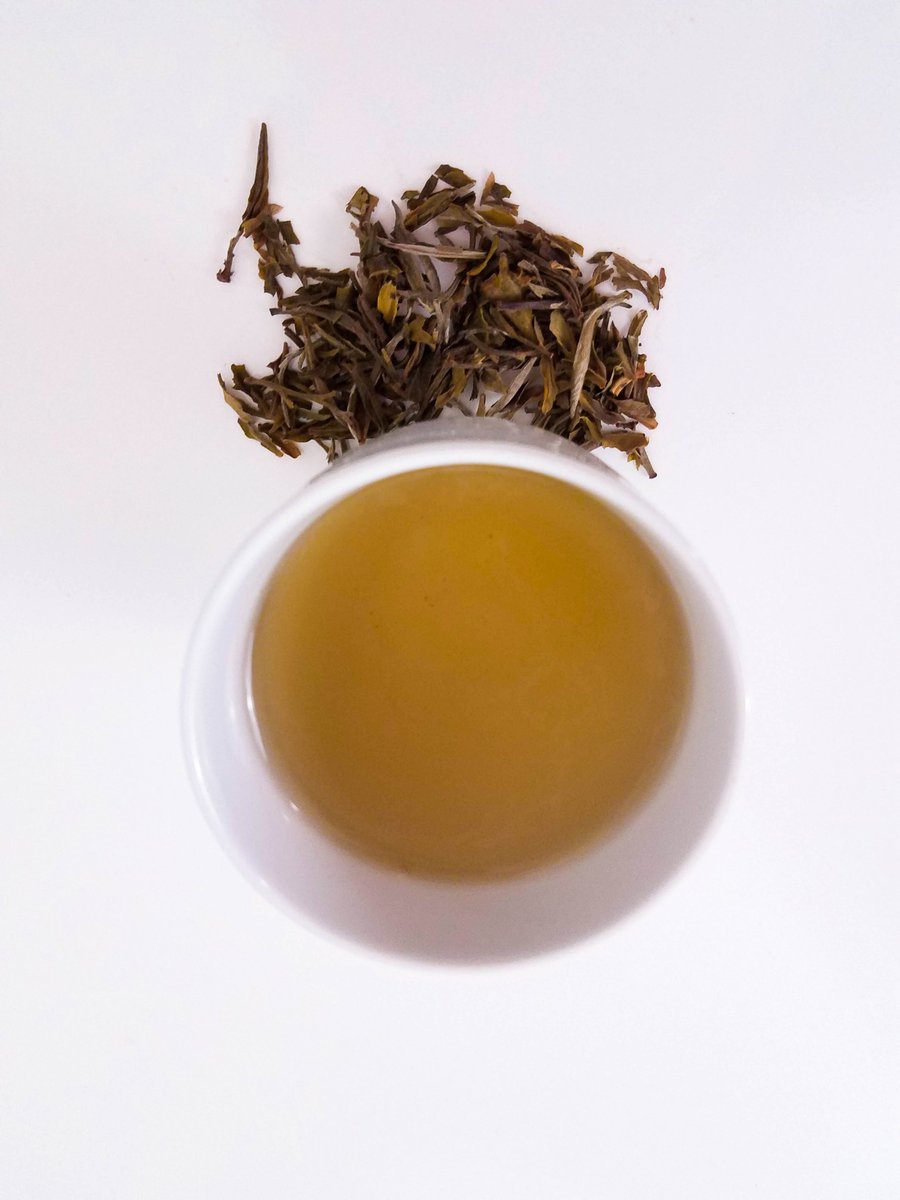 INTRODUCING pure Darjeeling teas! These floral teas will take you on a trip to India with each sip. 

Check them out:
sesapure.com/shop.html?stor…

#darjeelingtea #tea #TuesdayTip #drinklocal
