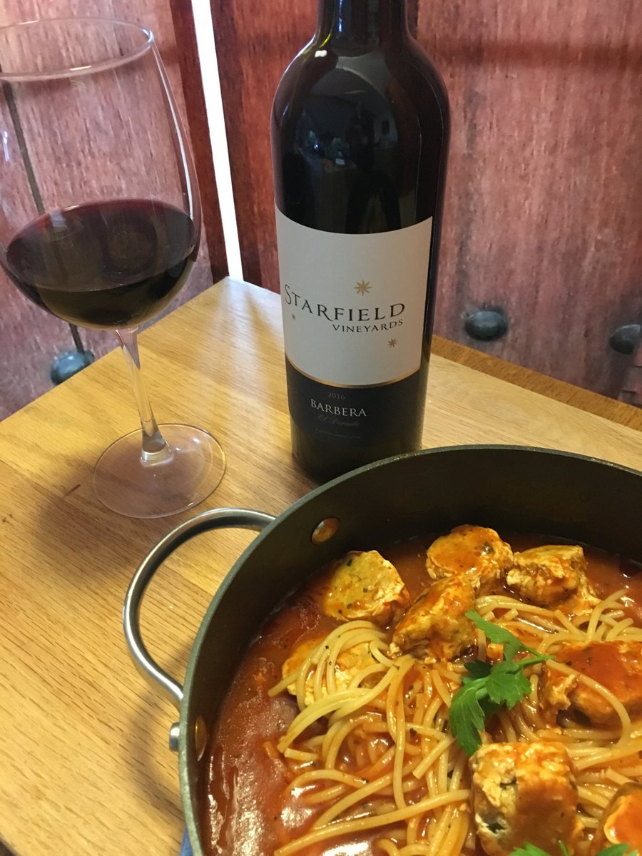 Do you have a go-to wine with spaghetti + meatballs? We love Barbers, an Italian red - bold enough for tomato based dishes, smooth drinking. #wine #tastytuesday #easymeals #barbera #winepairing #foodpairing #winelover #placerville #dinnertime