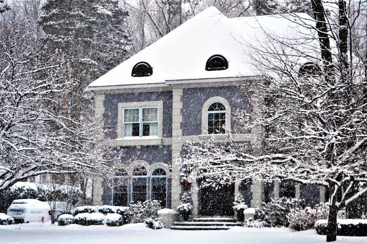 Leave a 🏡below if you're planning to buy or sell a property this year! #DidYouKnow Nexera has experience and expertise to resolve any issues that may arise during your residential real estate transaction. Give us a call to see how we can help!