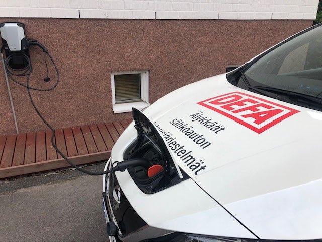 EkoTaxi144's tweet photo. #Defa lla mennään taas ainakin puoli vuotta. 

Älykkäät sähköauton latausjärjestelmät. 
Vahva suositus #ekotaxi144:lta

#sähköauto
#sähkötaksi

#HelsinkiAirportTaxi
#Lähitaksi

#HAT145
#LTX140

#taksi
#taxi

#Nissan
#Leaf
#NissanLeaf

#ElectricVehicle 
#ElectricVehicles https://t.co/VPSfi6yxd0