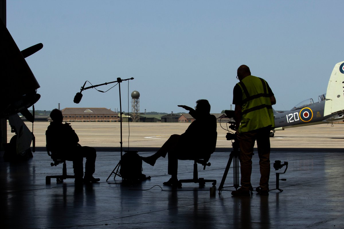 Aviators Lounge tweet media