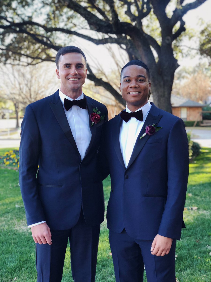 wayallday's tweet photo. 🤵🏾// #finaLEE https://t.co/6Y9hhuzn1T