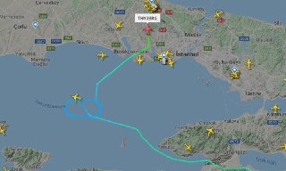 Milyarlarca dolar harcayıp yapılan İstanbul Havalimanı ve Sabiha Gökçen Havalimanı kötü hava şartları sebebiyle çalışmıyor. Kötü hava şartlarından etkilenmeyen, Putin'in de biraz önce güvenli iniş yaptığı Atatürk Havalimanı kör bir inat yüzünden kapalı!
#AtatürkHavalimanıAçılsın