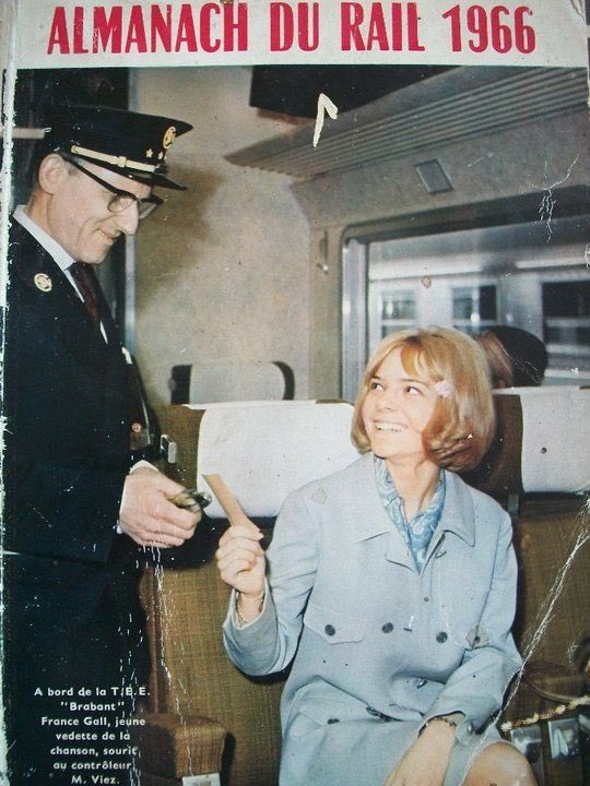 claireparisjazz's tweet image. 📣📣
   #FranceGall #Debranche 
youtu.be/Xa6WZkfKlxA #Sncf #Greves