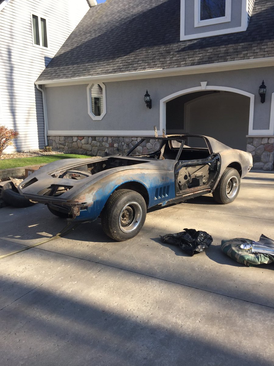 Erik Jones tweet media