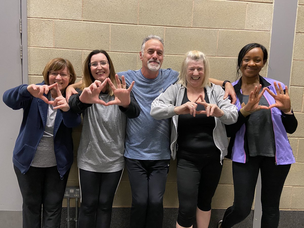 FreycobDDPY's tweet photo. Tonight, these 5 lovelies joined me in class at @BrookeWestonFit tonight.
Thank you Lorraine, Angela, Paul, Karen &amp; Candice (who has a poorly wrist but still managed the class, with modifications).
716 calories burned for standing still! 
Who’s coming out to play next week? https://t.co/hNxSV6GvmI