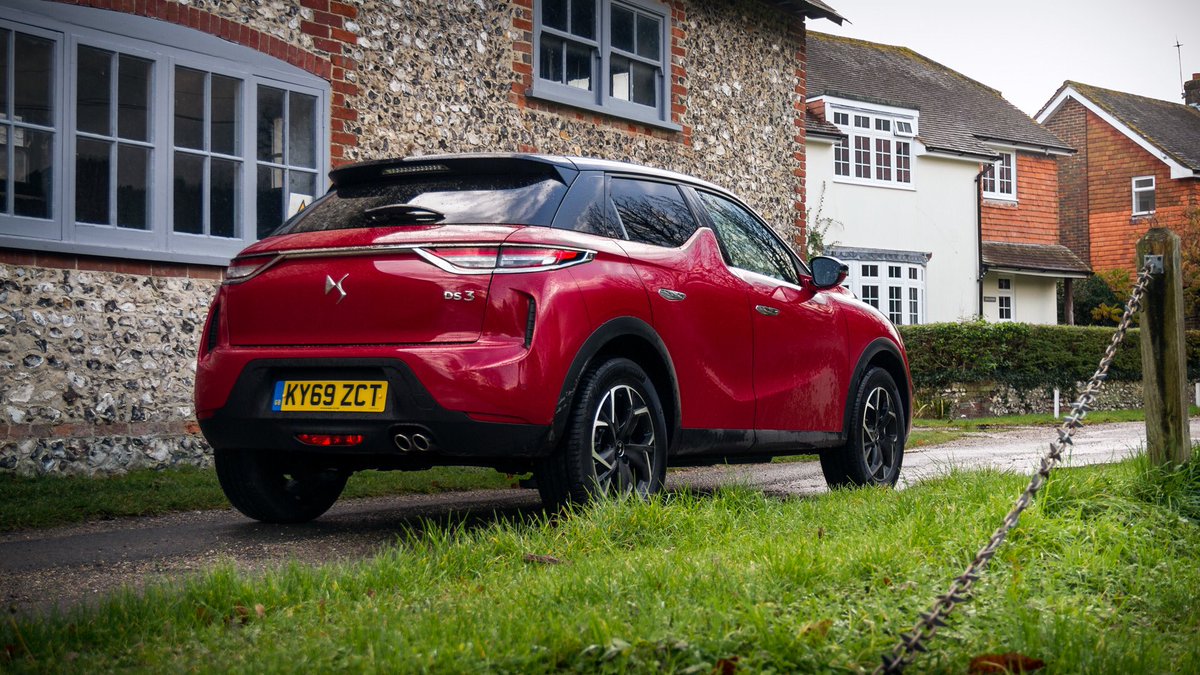 NewMotoring tweet media