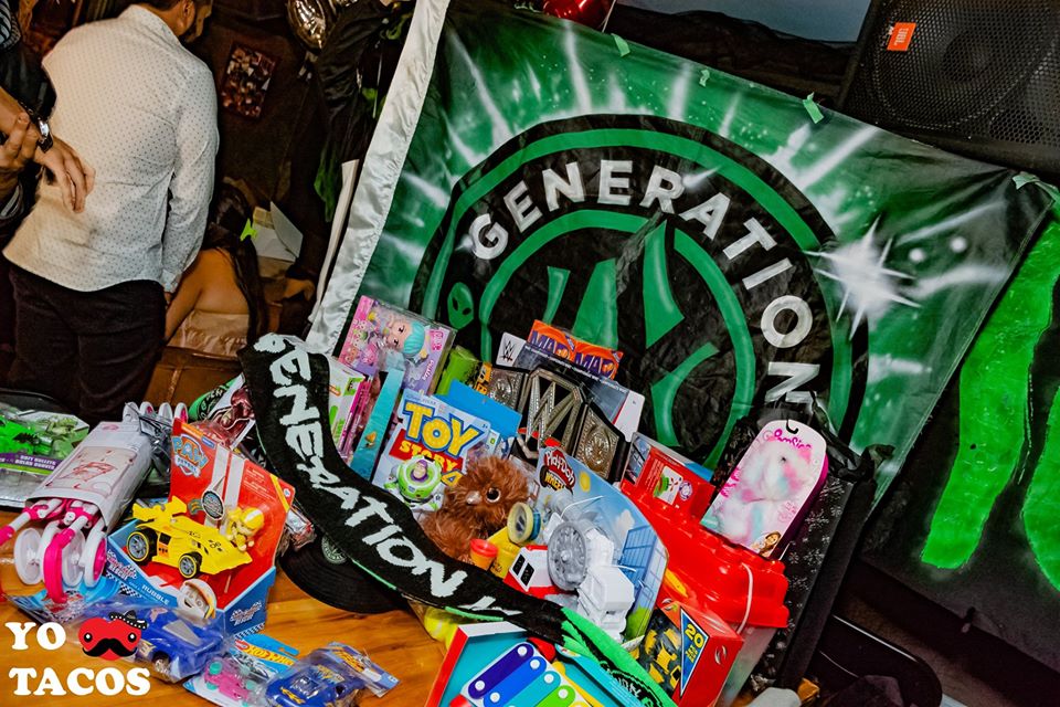 SupportYork9's tweet photo. Late Tweet but Good Job to #GenerationIX and #York9FC Supporters who collected toys for the Christmas Toy Drive!  Hope everyone had a great Holiday and heres to a great 2020!! #SupportYork #York9 #CanPL https://t.co/SIbTw37veC
