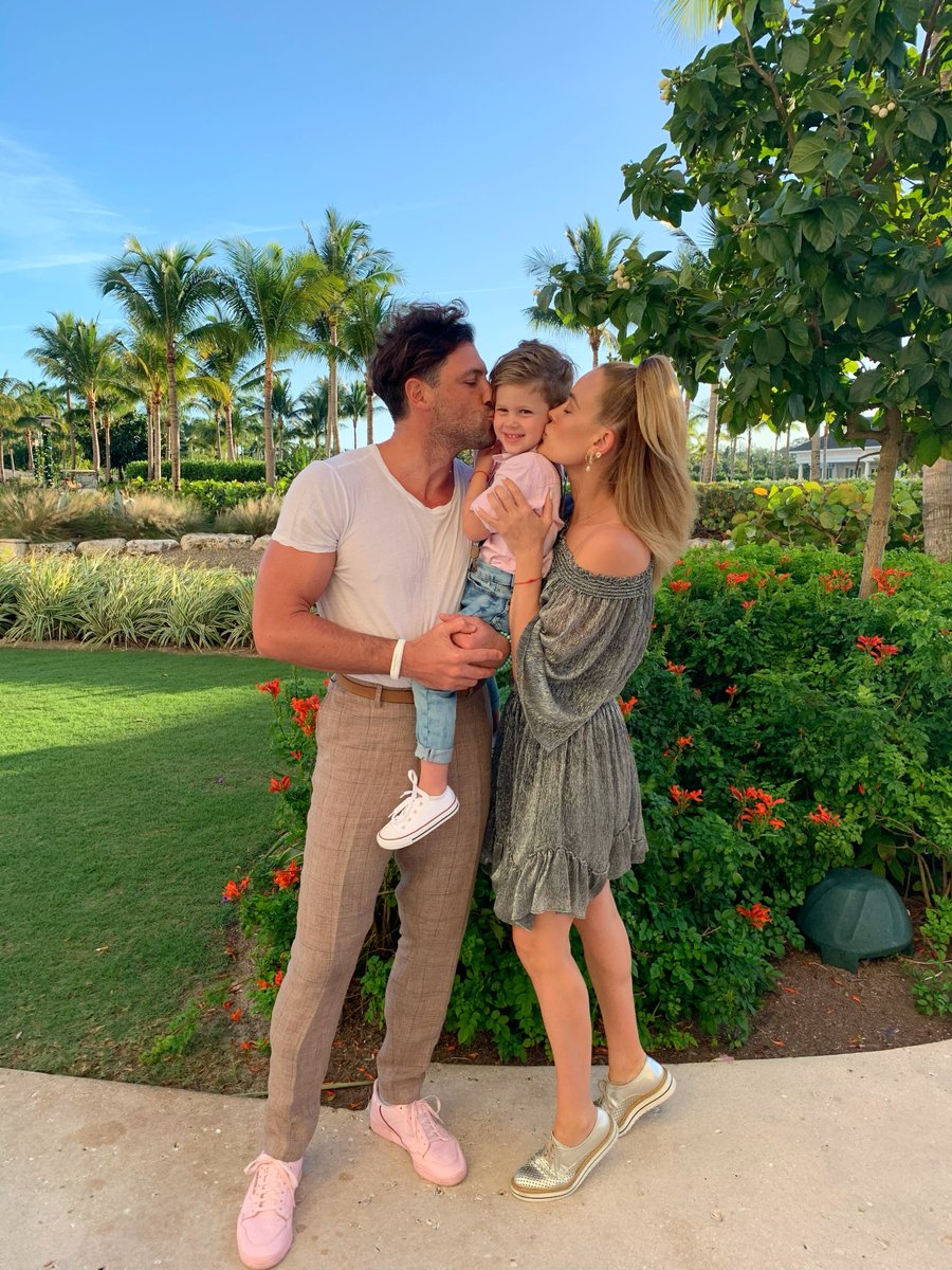 Peta Murgatroyd tweet media