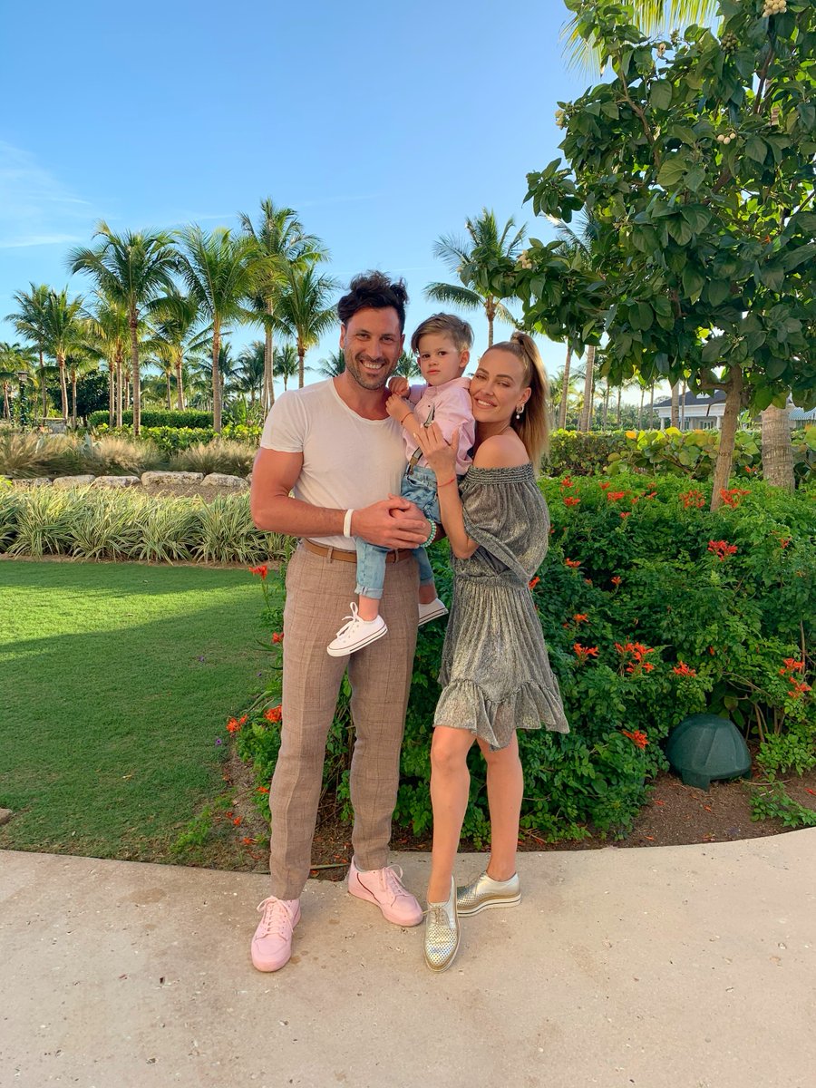 Peta Murgatroyd tweet media