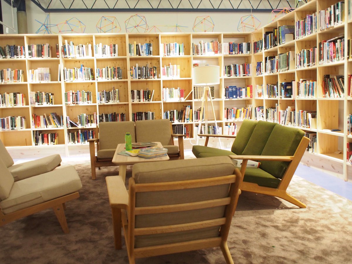 marikawa2020's tweet photo. I had wonderful library visits in Oslo with @JJWanderings . I have found that the Deichman branch libraries have warm, exciting and innovative place. Thank you very much for Jamie, researchers at OsloMet, and library staffs at Deichman!! ありがとうございました！ https://t.co/zx5kvBQWq4