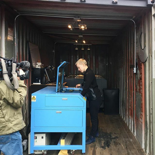 DesignbySML's tweet photo. Lights Camera Action 
We took a break from all the holiday and made a quick clip. Keep it tuned!

#photo
#makers
#newyear 
#video
#photojournalism 
#seattle
#news 
#design
#containerliving 
#SML
#newwork 
#workinprogress
#staytuned https://t.co/B3s5AFgdGT https://t.co/Gdtxp26G2j