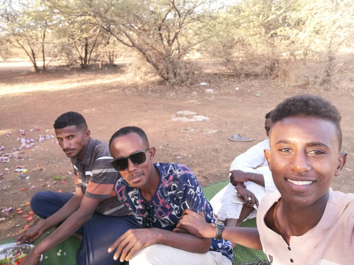 mohammedabd89's tweet image. رحله من المووووت....
أصحاب الأحلام الكبيرة لا تهمهم متاعب الرحلة و لكن المهم أن يصلوا

فاروق جويدة