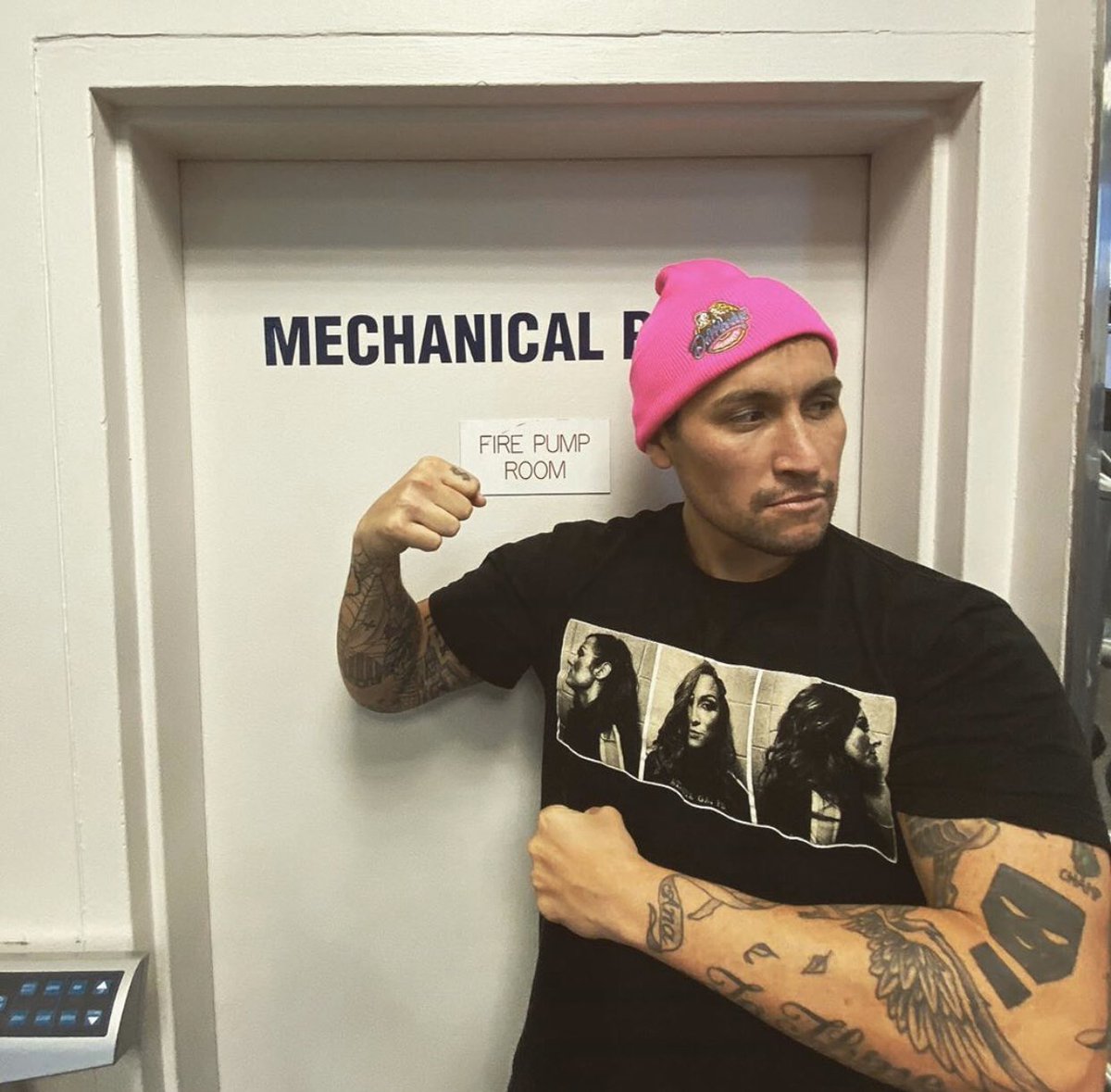 Michael Chiesa tweet media