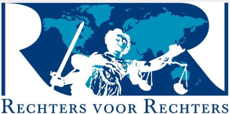 Judges4J's tweet photo. Vandaag is de eerste nieuwsbrief van het nieuwe jaar 2020 verschenen. Daarin besteedt Rechters voor Rechters aandacht aan ⚖️ verhalen uit 🇵🇱Polen, 🇻🇪Venezuela en 🇹🇷Turkije. Lees verder via: https://t.co/b5J22Tjnq3 https://t.co/LY0tZEayiJ