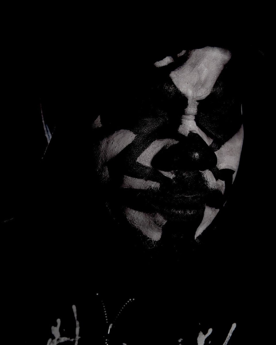lexthehexmaster's tweet photo. #kingofshadows https://t.co/OuvtvCCVqP