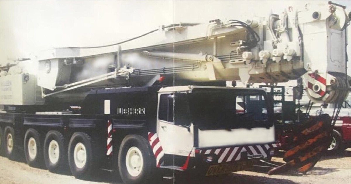 Today we're throwing it way back for "Name That Crane Tuesday!" This beauty is our very first crane.  First correct answer gets some Mountain swag!  Good Luck!
#crane #construction #namethatcrane #cranelife #giveaway #swag #freebie