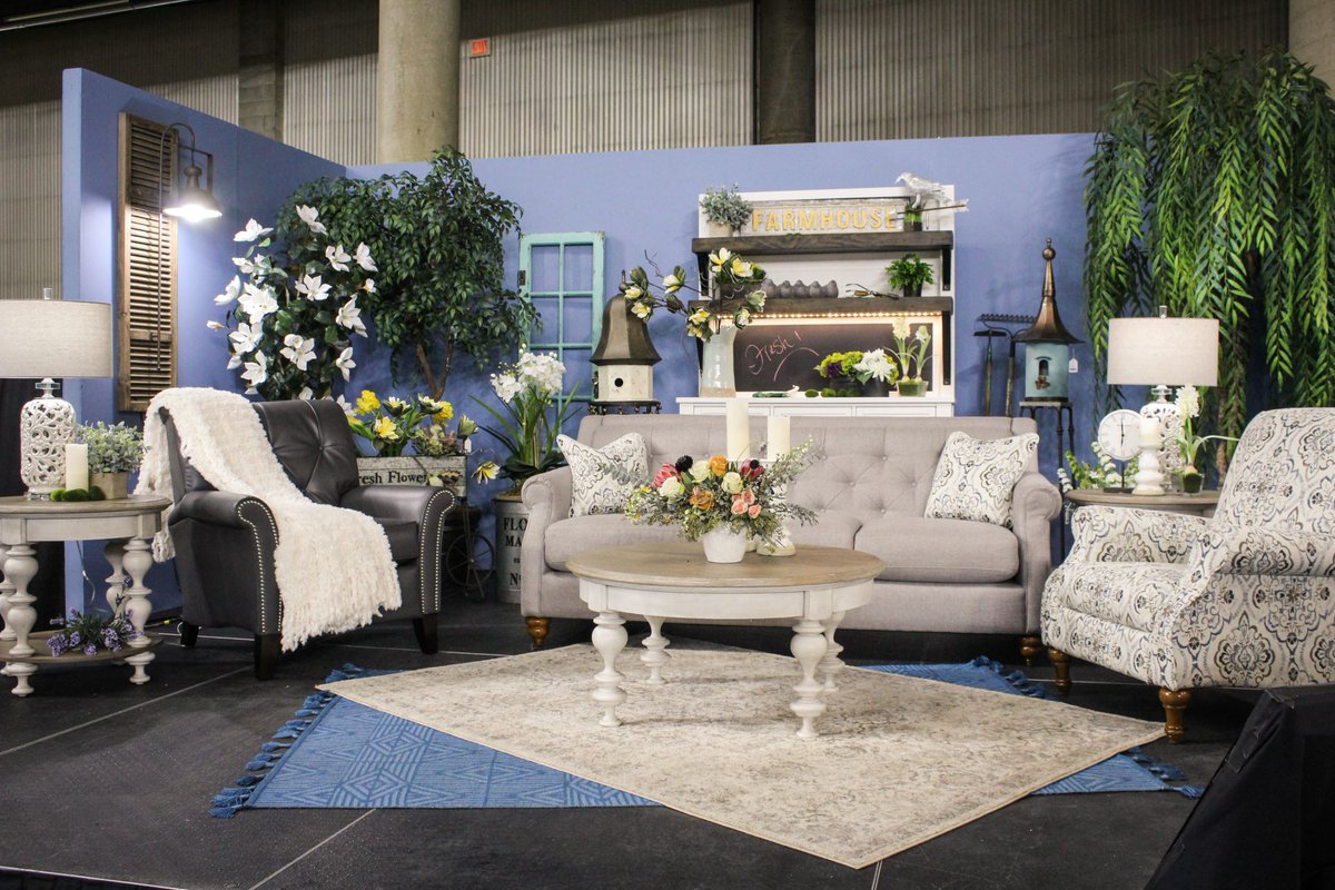 "Marketplace Events consistently produces the best home shows in the industry. If you're not already exhibiting with them, you should definitely consider it--you won't regret it." 
What are you waiting for? Book your Tacoma Home + Garden Show booth now! >> tacomahomeandgardenshow.com/looking-to-exh…