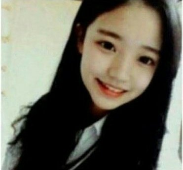 Namgirlfriend_'s tweet photo. Sigan a la hermana de Taehyung en Instagram. 👀 https://t.co/mpKgbCNMNS