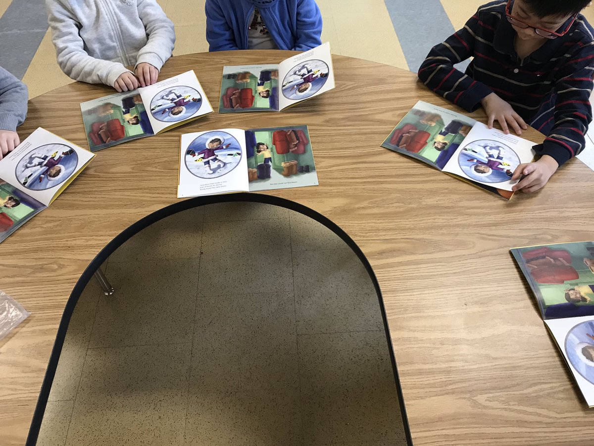 FDK101Valentine's tweet photo. As we get back to our word work centres, Mrs. B. facilitates some guided reading at the u-shapes table. 📚 👍🏻 #WeLoveBooks #SightWordFun @ValentineDPCDSB https://t.co/t4pddNKI4u