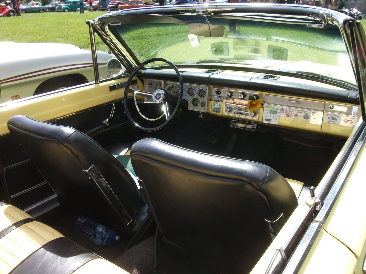Happy #TopDownTuesday!

What are you driving today? 😉 

📷 - buff.ly/2T82JKO
#ClassicCar #Convertible #Plymouth #PlymouthValiant