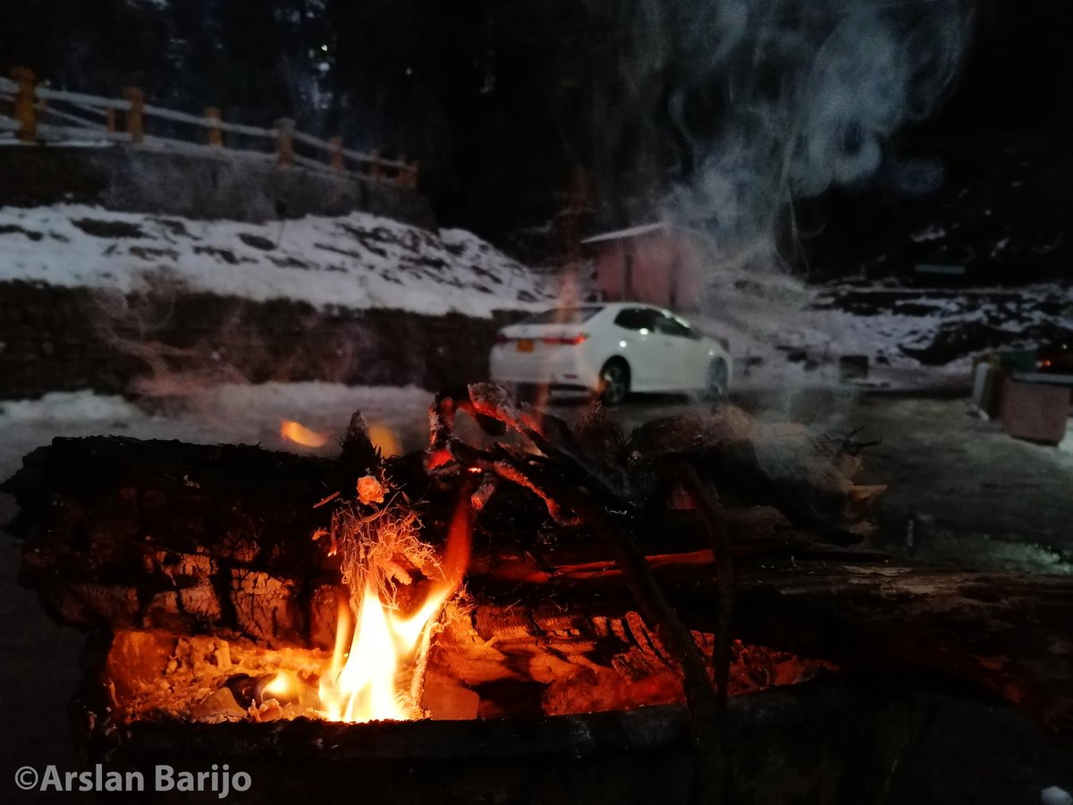 arslanbarijo's tweet photo. Winter Is Here #Murree #Punjab #Pakistan #TravelPakistan #WelovePakistan #Photo #northpakistan #Wanderlust #Traveller #visualartist #Blogger #Storyteller #photography #discoverpakistan  #instagram #StoriesofPakistan #igpk #shutterpakistan #travellersofPakistan #Pakistanisflying https://t.co/8SZIvFqtsA