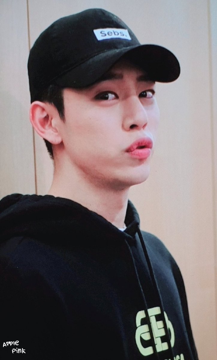 JDHLOOK's tweet photo. when Daehyun goes "😗"  

#비에이피 #BAP #대현 #JUNGDAEHYUN https://t.co/Zwp7QhC03x