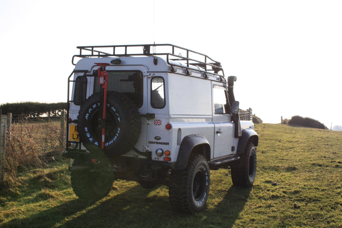 onewheel4x4's tweet photo. The mighty 90 all ready to start the adventure.
#LandRover #Discovery #Defender #ukfrozenropes #LRcentre #MaxxisBighorn #coopersttpro #BFGoodrich #ironmansuspension #landrovermonthly #warriorwinch #Superwinch #Safarisnorkel #Greenlanes #4x4 #best4x4xfar #offroadinglife #modified https://t.co/5U0Mib5d8b