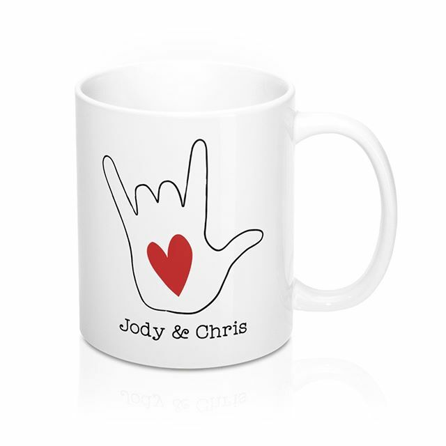 TheColorBee's tweet image. Valentine’s Day is the one day a year where you have a free pass to be as romantic as you always wanted to be. Go ahead and indulge in the lovey dovey-ness of the holiday.
.
.
.
.
.
#personalizedgifts #handmadeisbetter #handmadewithlove #personalizedmugs… ift.tt/2FrklJK