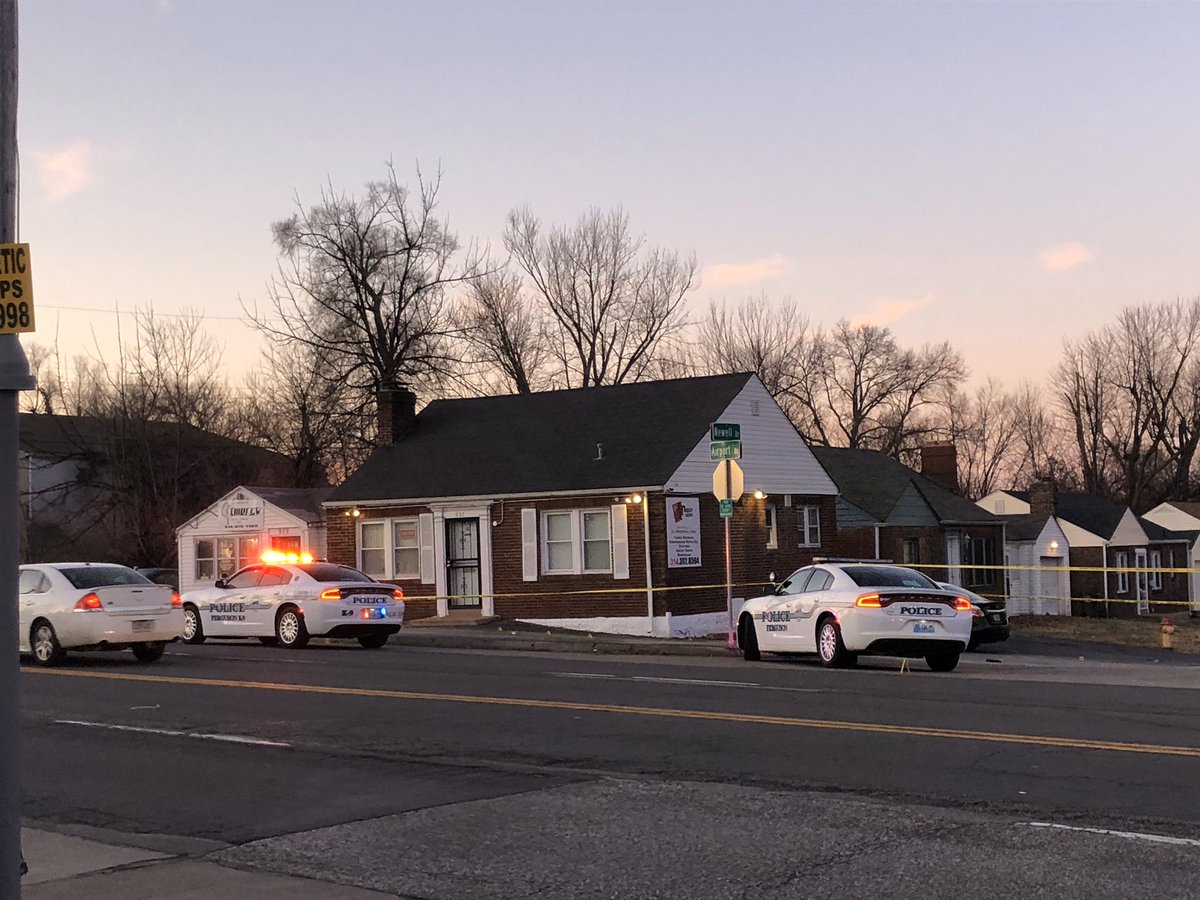 AshliLincoln's tweet photo. #FergusonPolice are investigating a possible double shooting at a business in the 900 block of Airport Road. I counted at least 30 evidence markers on scene. @KMOV https://t.co/MrgAgDG4zp