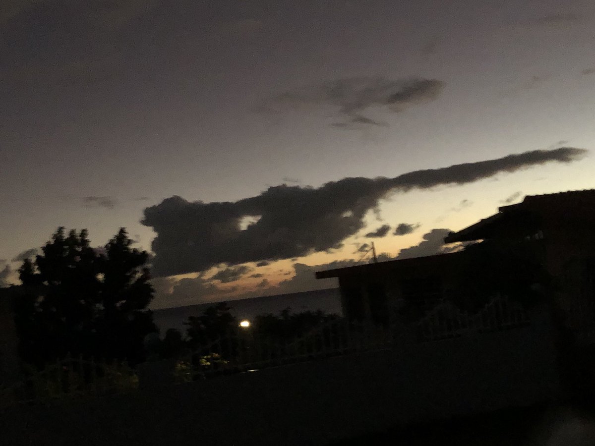 dannoinpr's tweet photo. Photo taken on the southern coast of Puerto Rico after all the earthquakes shook the island earlier today. https://t.co/4yEMSvR65G