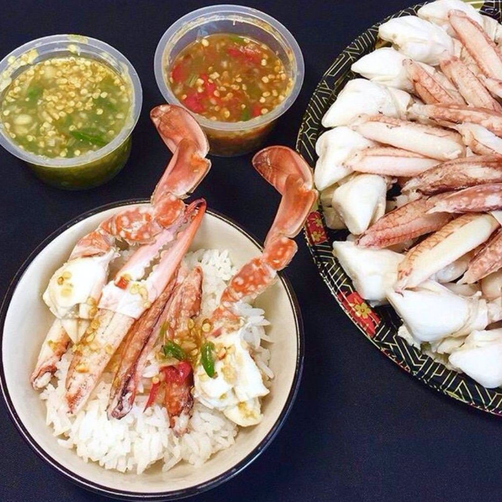 ปูทะเลไข่ดอง ปูนึ่ง กุ้งแช่ปลาร้า จิ้มกับน้ำจิ้มซีฟู๊ดคือฟินนนนเวอร์ ‼️
📍ปูขี่พริก 
📸Chiwathan Kiatnaranon 
มาเจอกับร้านนี้ได้ที่งาน #WongnaiFoodFest2020
📆22 - 26 ม.ค. นี้ 11โมง - 4ทุ่ม
📍ลานหน้า Centralworld
ปีนี้สั่ง LINE Man จากทุกร้านได้ด้วยนะ! #วงในพาแดก