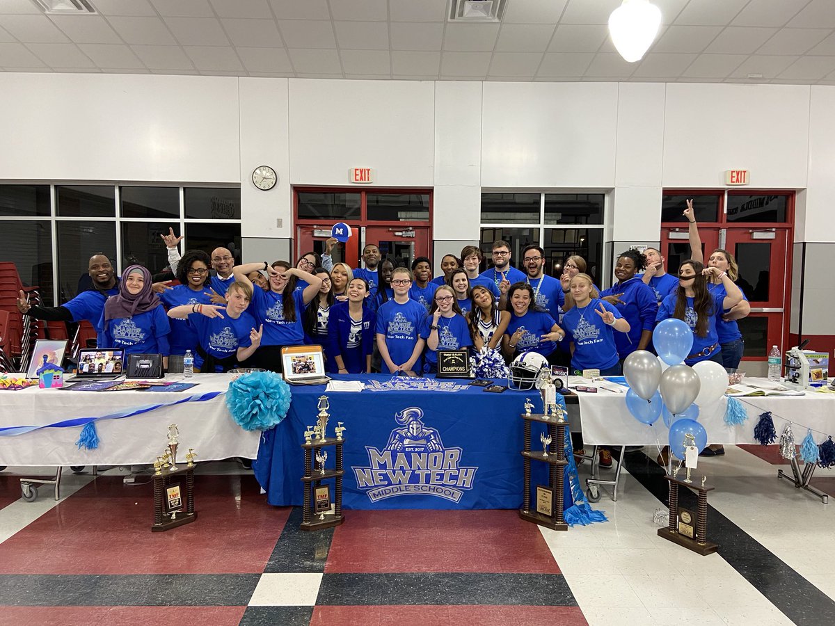 newtech_cheer's tweet photo. Making the choice 🤔 is easy ✅ when you work with awesome staff and scholars like ours at MNTMS! 💙💙💙 Way to rep #ourhouse 🏫 #newtechfam #middleschoolchoicenight #manorisd 📣🏈🏐🏀🏆🎭🎼🎺🎨📚@newtechmiddle @ManorISD https://t.co/UWznWV1loL