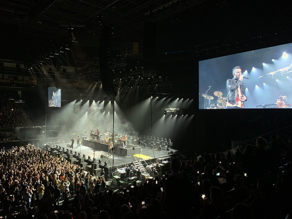 FreemanCo's tweet photo. An amazing night with @maroon5! #PCMACL #FreemanPCMA @pcmahq https://t.co/7RjztwKpwh