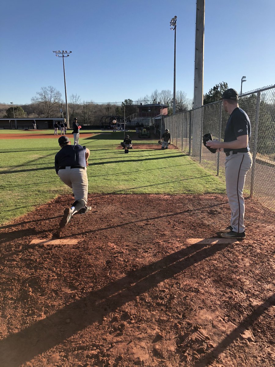 Emmanuel_BSB's tweet photo. Always a great day when you can get on the field. 24 days to opening day. #GoLions https://t.co/gtmxghQ2lR