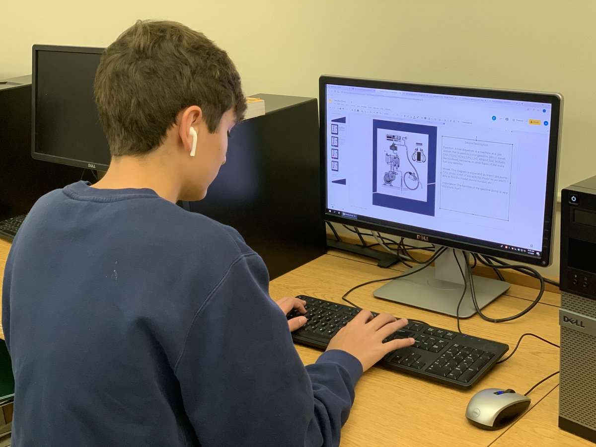 In @MissNiblick's Principles of Engineering, students applied fluid power concepts to a hydraulic or pneumatic device. They created a schematic to identify the fluid power components while making connections between real-life objects &amp; how they operate!#WHSRocks #LearningEveryDay