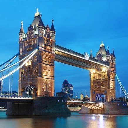 FirstBizFlights's tweet photo. Tower Bridge is a combined bascule and suspension bridge in London, built between 1886 and 1894. The bridge crosses the River Thames close to the Tower of London and has become an iconic symbol of London.
-
#london #londonengland #towerbridge #greatbrita… https://t.co/pdN5gjIPKU https://t.co/IwUZEKQuEY